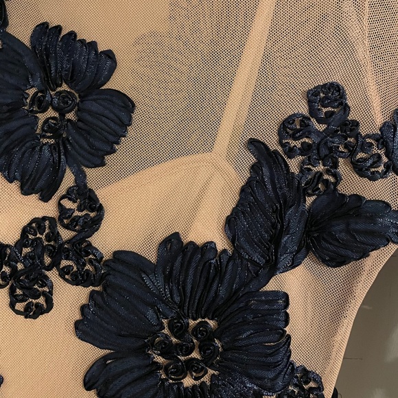 Mystic Los Angelos embroidered cocktail dress - Picture 5 of 5